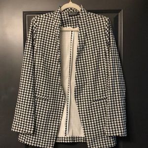 Bagatelle Houndstooth Blazer NWT